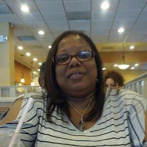 Meet your Posher, Sharon